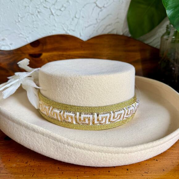Vintage 1960s Wide Brim Hat Dolores M Chestnut Ivory Wool Felt Feather Gold Trim main image 4